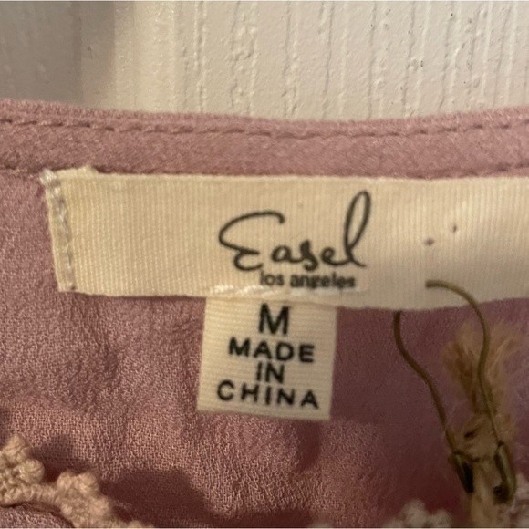 Easel Women’s Pink Lace Tank Top Size Medium - Picture 6 of 8